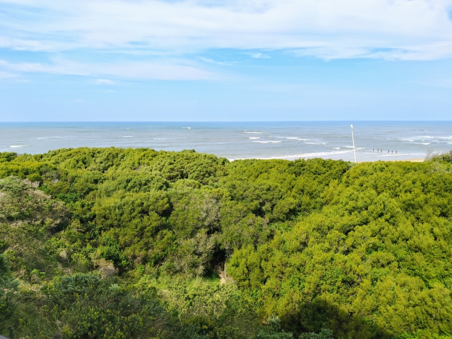 6 Bedroom Property for Sale in Paradise Beach Eastern Cape